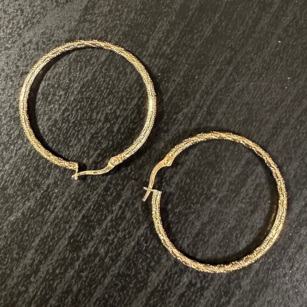 New 14K Solid Gold Elegant Gold Hoop Earrings - Picture 2 of 8